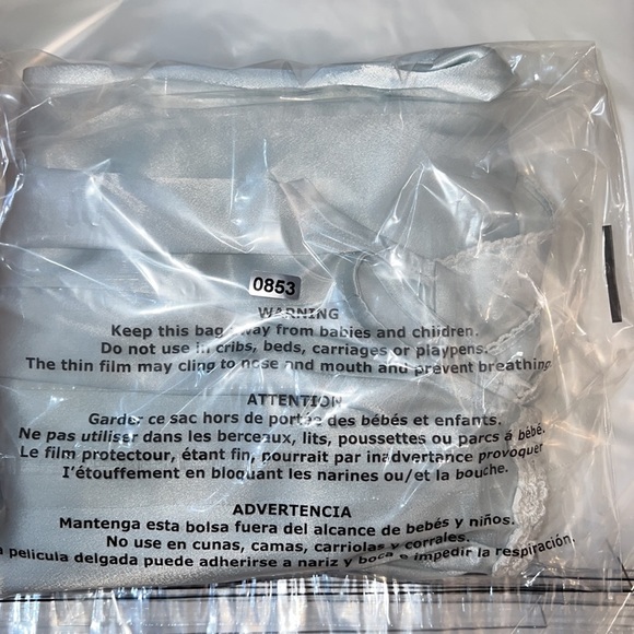 Oscar de la Renta Lace Trim Embellishment Nightgown - Picture 15 of 15